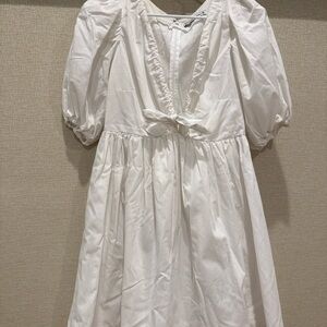 Abercrombie & Fitch – White Tie-Front Puff Sleeve Dress